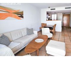 *Apartamento de 2 dormitorios, 2 baños, piscina climatizada y garaje a 1.5km de Alfaz pueblo*