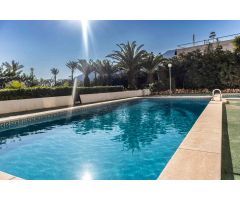 Apartamento en primera línea de playa en Albir