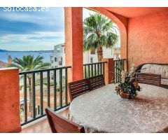 **Piso duplex de 170m2 y 3 dormitorios con vistas al mar a 200m de la playa en Mascarat**