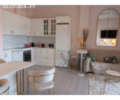 Apartamento de 2 dormitorios y 2 baños, 88m2 en primera linea de Altea