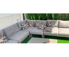 Chalet reformado de 4 dormitorios en una planta, piscina, 500m2 de parcela, en el centro del Albir