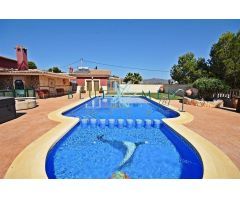 IMPRESIONANTE CHALET A LA VENTA EN MAZARRÓN