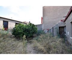 CASA PARA REFORMAR CON PARCELA