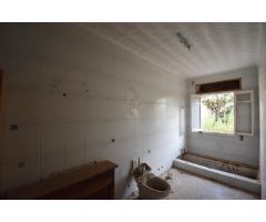 CASA PARA REFORMAR CON PARCELA