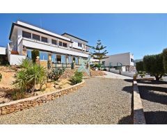 IMPRESIONANTE CHALET DE LUJO EN ISLA PLANA