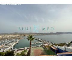 CHALET EN VENTA EN EL FARO CON VISTAS PANORÁMICAS AL PUERTO