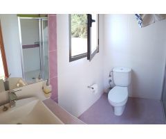 CHALET CON PISCINA Y CANCHA DE TENNIS