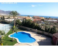 CHALET CON PISCINA Y CANCHA DE TENNIS