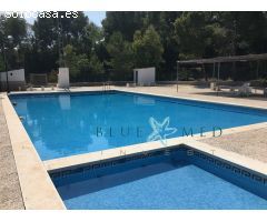casa de campo con piscina y zona deportivo comunitario