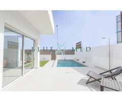 VILLAS DE OBRA NUEVA DE PRIMERA CALIDAD EN EL CENTRO DE SANTIAGO DE LA RIBERA