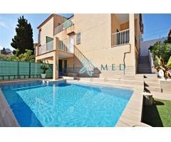 CHALET SEMIADOSADO CON PISCINA EN BOLNUEVO
