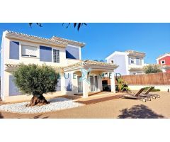 50 chalets independientes, construcción típica mediterránea