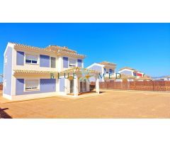 50 chalets independientes, construcción típica mediterránea