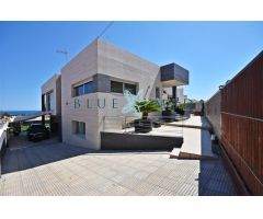 IMPRESIONANTE CHALET A LA VENTA EN BOLNUEVO