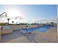 IMPRESIONANTE CHALET CON PISCINA Y SOLÁRIUM EN COUNTRY CLUB