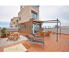PRECIOSO CHALET CON AMPLÍSIMA PARCELA EN ESQUINA