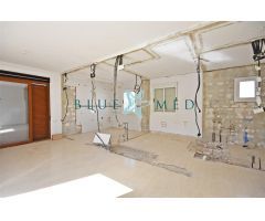VILLA PARCIALMENTE REFORMADA EN CAMPOSOL