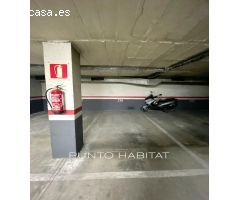 Plaza de Parking Grande en Finca Señorial