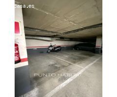 Plaza de Parking Grande en Finca Señorial