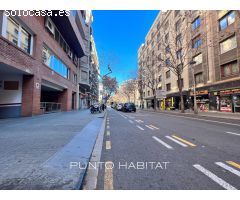 Plaza de Parking Grande en Finca Señorial de la Sagrada Familia