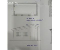 Finca rústica, de 520 m2, con vistas al mar.