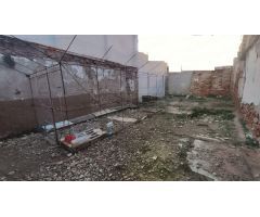 SOLAR URBANO DE 110M2 EN ZONA TRANQUILA