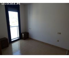 Piso de 68 m2, con 3 dormitorios exterior.
