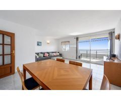 PISO CON IMPRESIONANTES VISTAS AL MAR