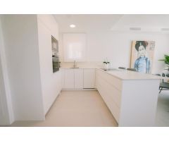 SE VENDE PRECIOSA CASA CON VISTAS AL MAR EN FINESTRAT