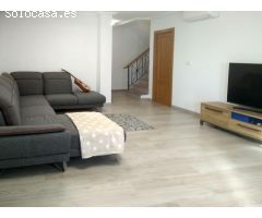 SE VENDE UNA GRAN CASA EN BALCON DE FINESTRAT CON VISTAS AL MAR Y MONTAÑA