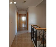 SE VENDE UNA GRAN CASA EN BALCON DE FINESTRAT CON VISTAS AL MAR Y MONTAÑA