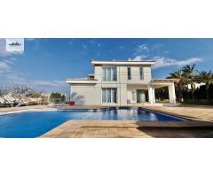 Se alquila Chalet en ALBIR por semanas