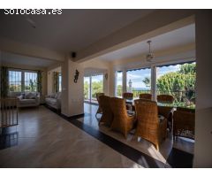 SE VENDE UNA VILLA EN LA NUCIA
