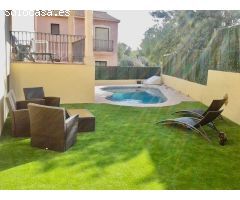 SE VENDE CHALET DE 4 HABITACIONES CON PISCINA PRIVADA