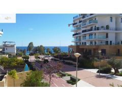 DUPLEX DE LUJO CON 4 HABITACIONES EN PRIMERA LINEA DEL MAR CERCA DE BENIDORM