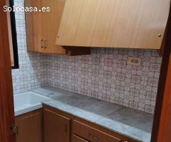 Vivienda y local comercial para reformar en Teulada