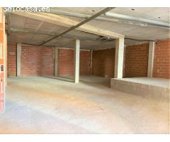 En venta local bajo de 117.20 m², convertible en vivienda  en el centro de Teulada.