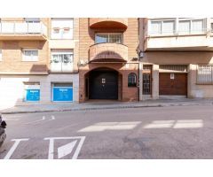 DE SOMNI AMB PISCINA I GRAN GARATGE