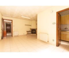 CASA AMB ENCANT PER REINVENTAR A PERE PARRES