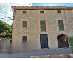 ENCANTADORA CASA MALLORQUINA DE TRES PLANTAS EN PUIGPUNYENT