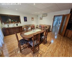 CASA EN VENTA EN EL CENTRO DE CALELLA