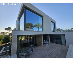 VILLA DE LUJO MODERNA CON VISTAS AL MAR EN VENTA EN SANT ANTONI DE CALONGE, COSTA BRAVA