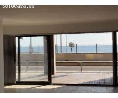 ¡OPORTUNIDAD ÚNICA! LOCAL COMERCIAL EN ALQUILER EN PRIMERA LÍNEA DE MAR EN EL MASNOU, BARCELONA