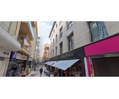 OPORTUNIDAD LOCAL COMERCIAL EN ALQUILER EN EL CENTRO DE CALELLA, BARCELONA REFORMADO