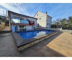 CASA DE 2 PLANTAS CON PISCINA Y GARAJE EN VENTA EN BARCELONA