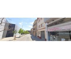 CASA DE 3 PLANTAS EN RENTABILIDAD EN VENTA EN MANRESA