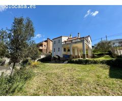 EXCELENTE OPORTUNIDAD- CASA CON GRAN JARDÍN EN VENTA EN CASTELLBELL I EL VILAR