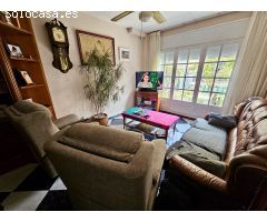 OPORTUNIDAD ENCANTADORA- CASA  DE 3 PLANTAS CON PATIO Y AMPLIO GARAJE EN VENTA EN PINEDA DE MAR