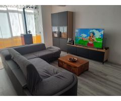 PISO TOTALMENTE REFORMADO CON TERRAZA DE 90M2 A LA VENTA EN ZONA LOS PAVOS, BLANES