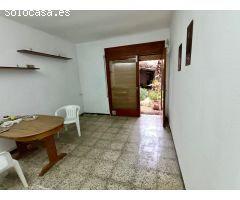 CASA DE 2 PLANTAS CON TERRAZA Y GARAJE EN VENTA EN EL CENTRO DE GRANOLLERS